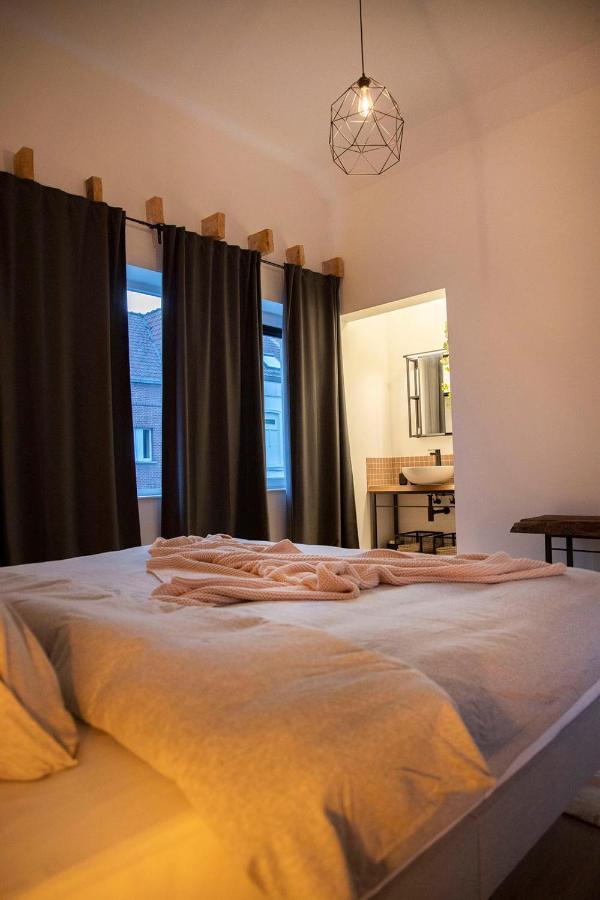 Studio73, Guesthouse Met Sauna Kortrijk Exteriör bild